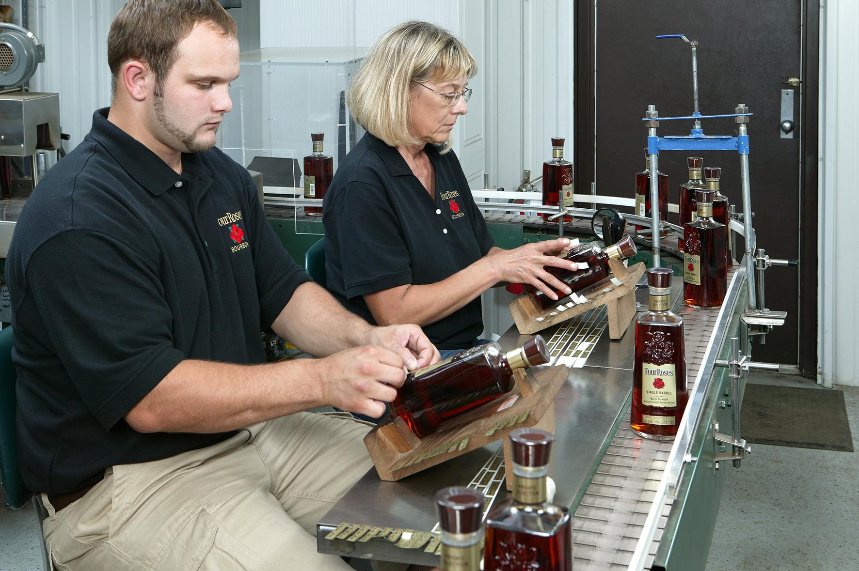 11591_four-roses-mood-13-small