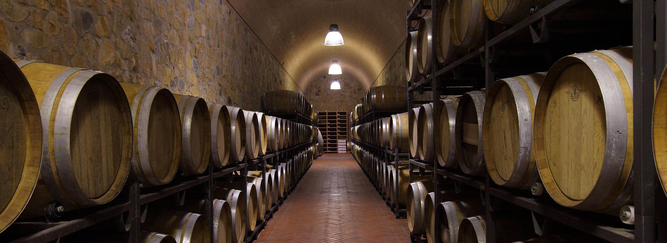 9458_botti_invecchiamento_vino