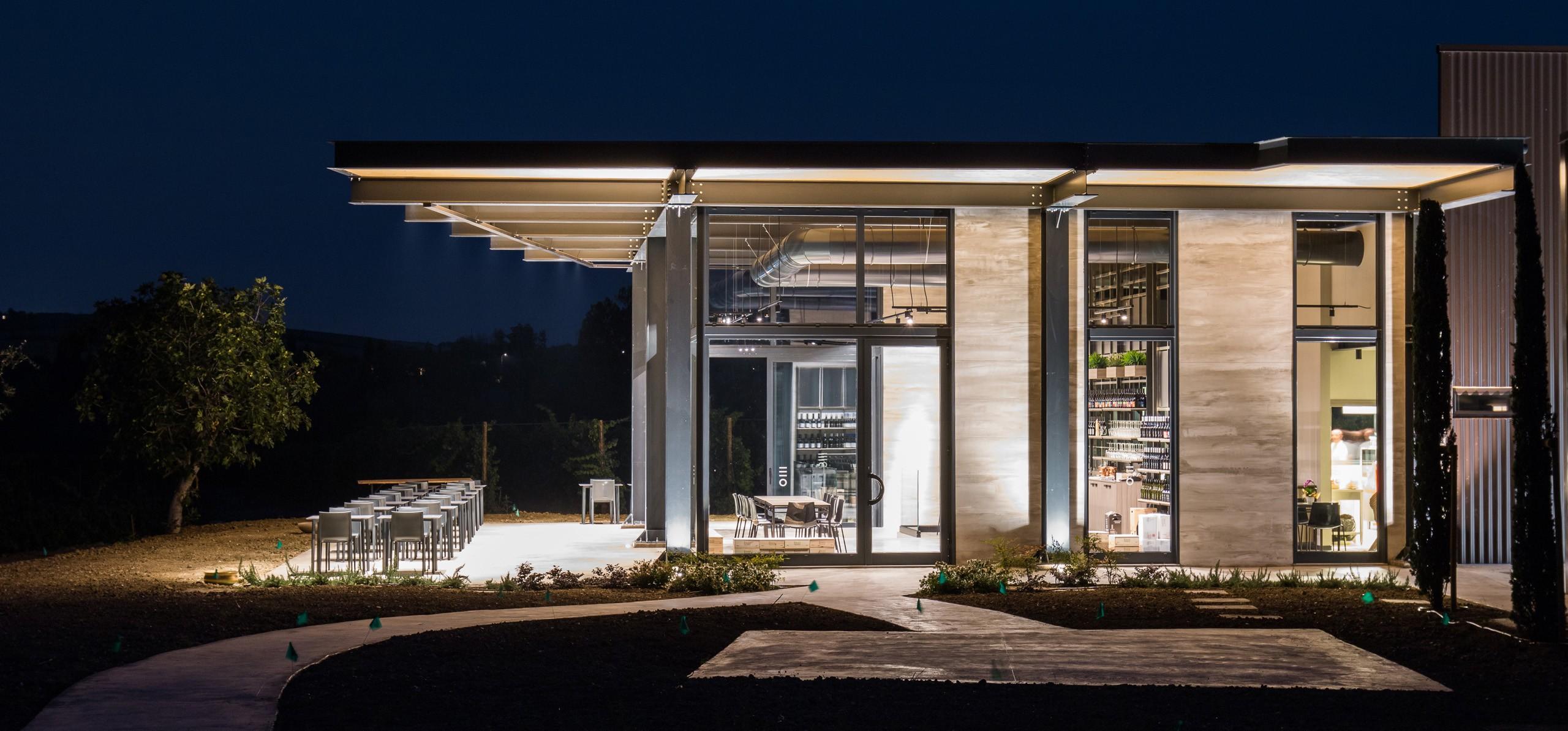 9305_enioottaviani_vini_cantina_04