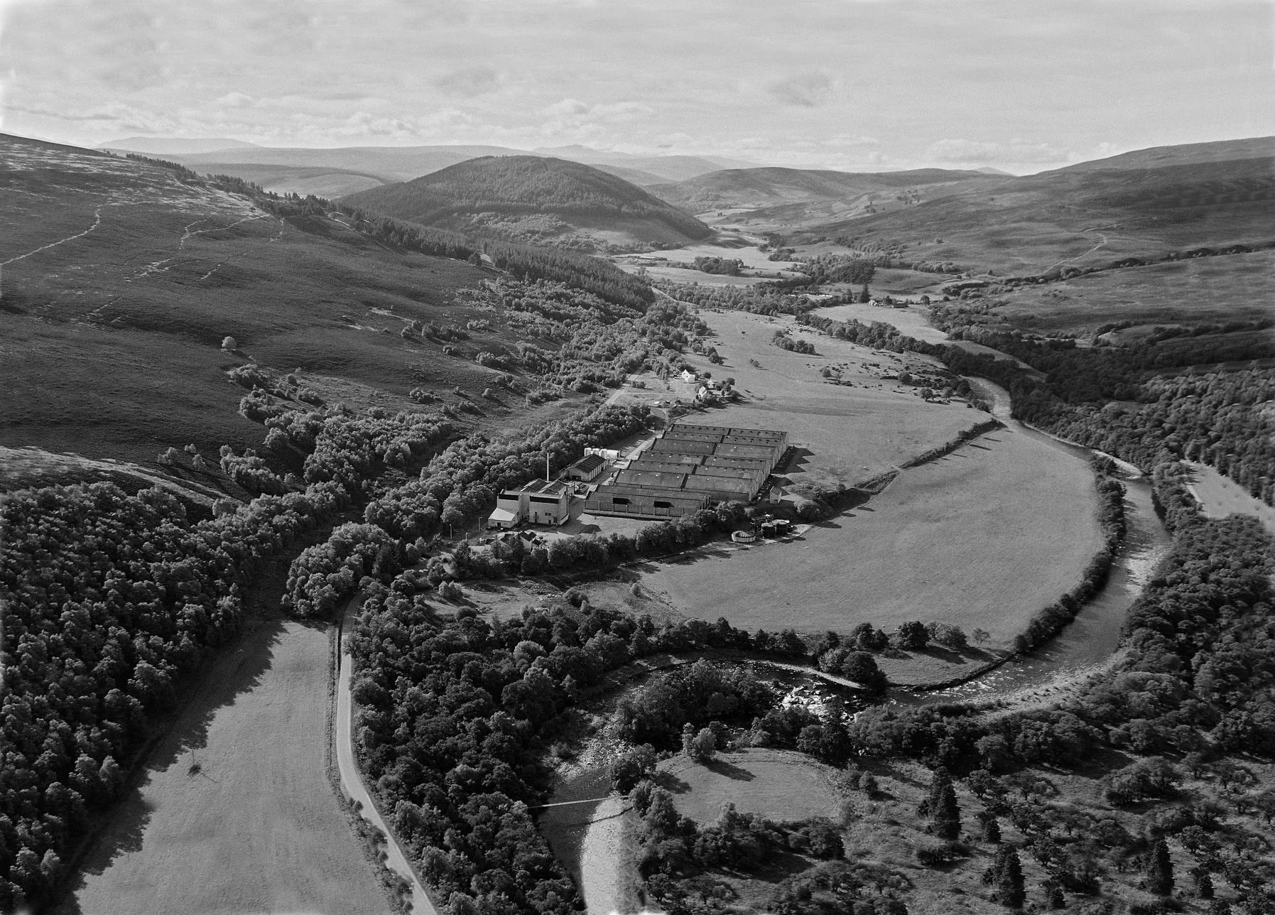 12123_Tomintoul-Distillery-aerial-view-sw