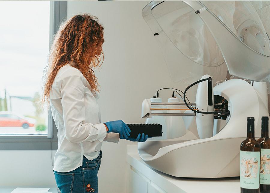 18026_imAGEN-laBORATIORO-pANDORA-SQ