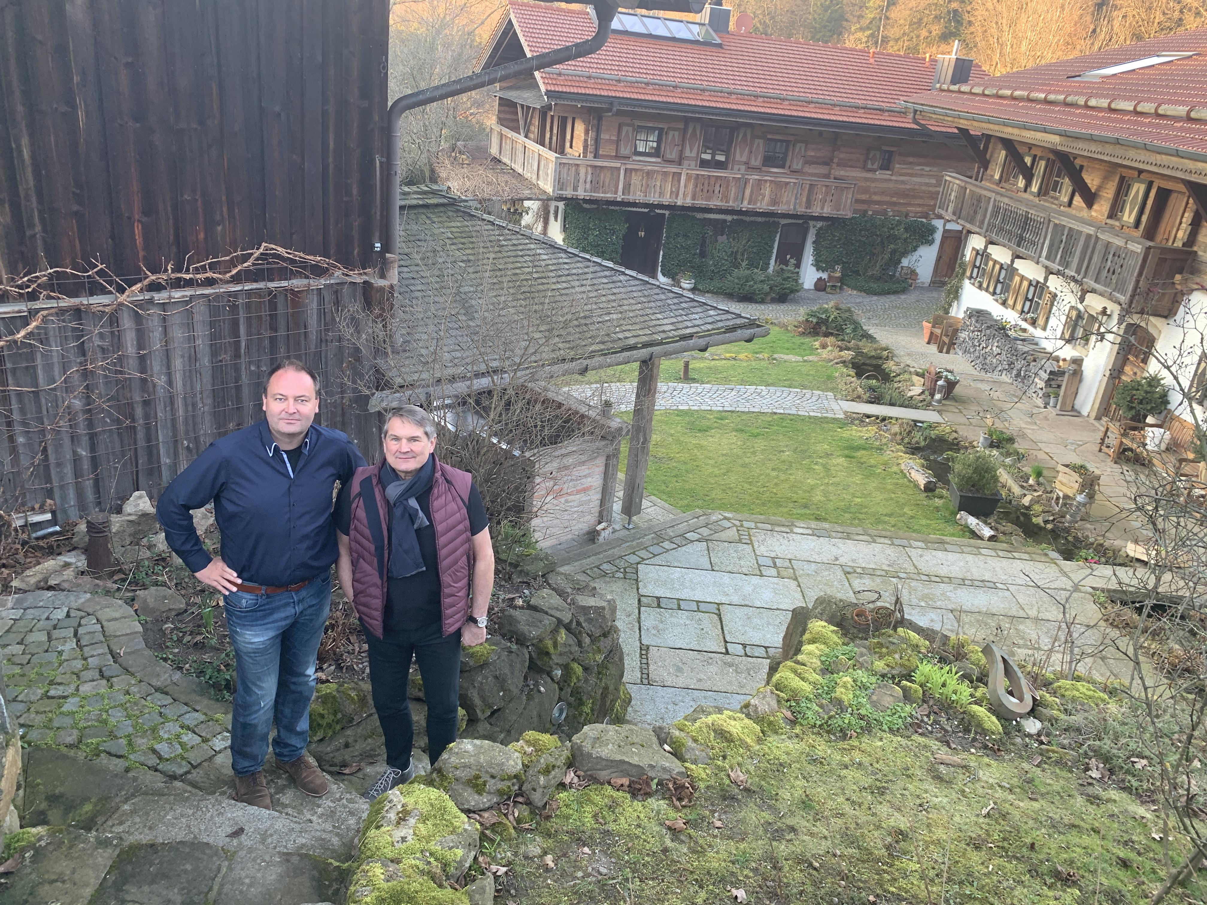 9005_F922603E_3183_455D_A156_C057077075C2